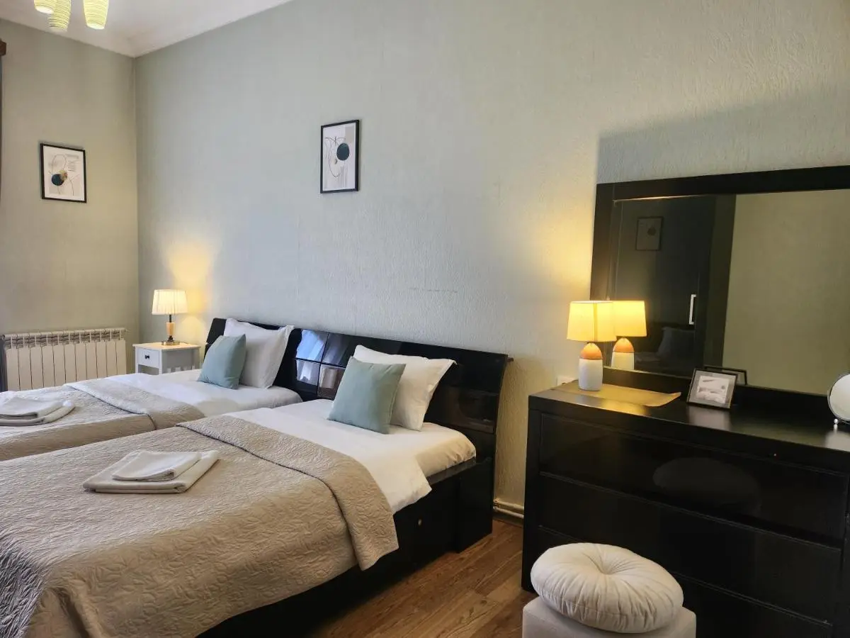 75 sqm Old Tbilisi Daily&Monthly 1-BD Apt
