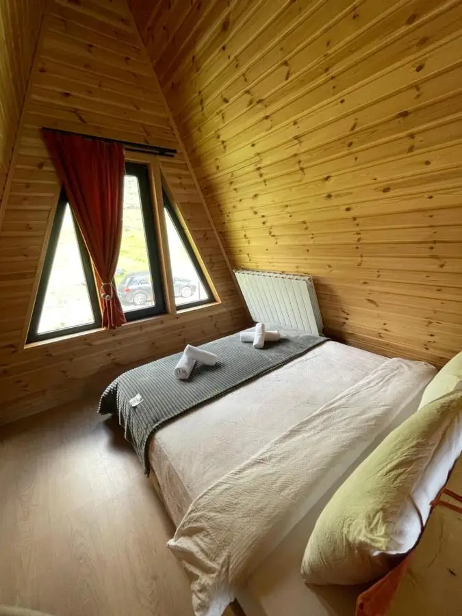 Memory Hut_Kazbegi