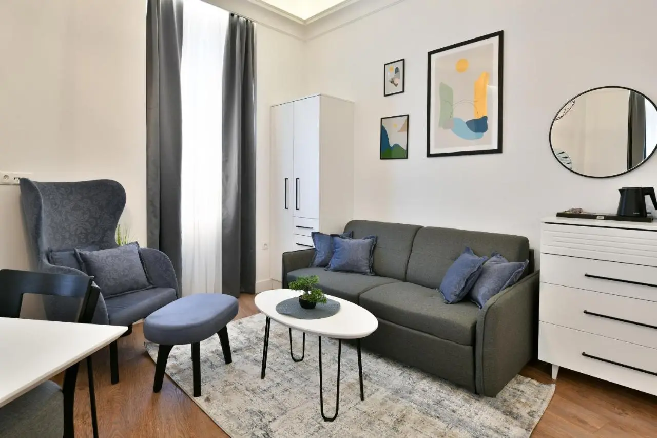 Luxury Galla Apartments in the City Center