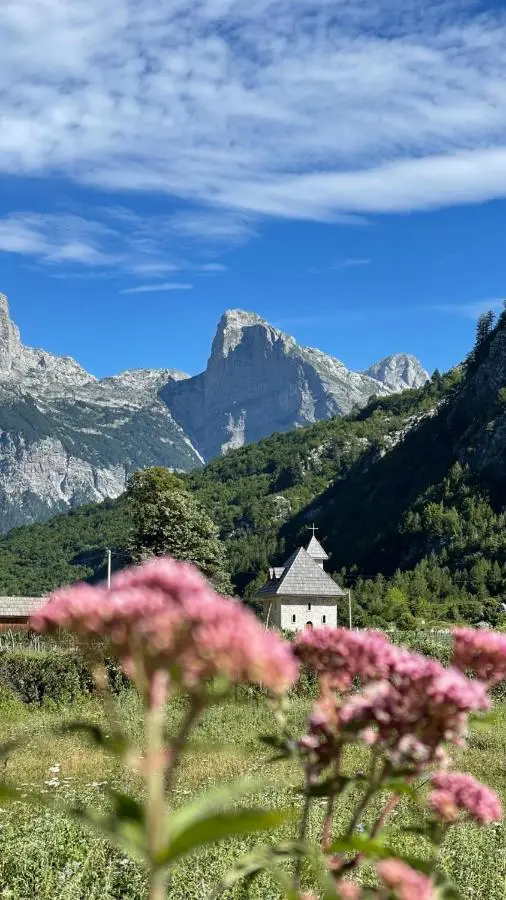 Thethi Mountain Villas