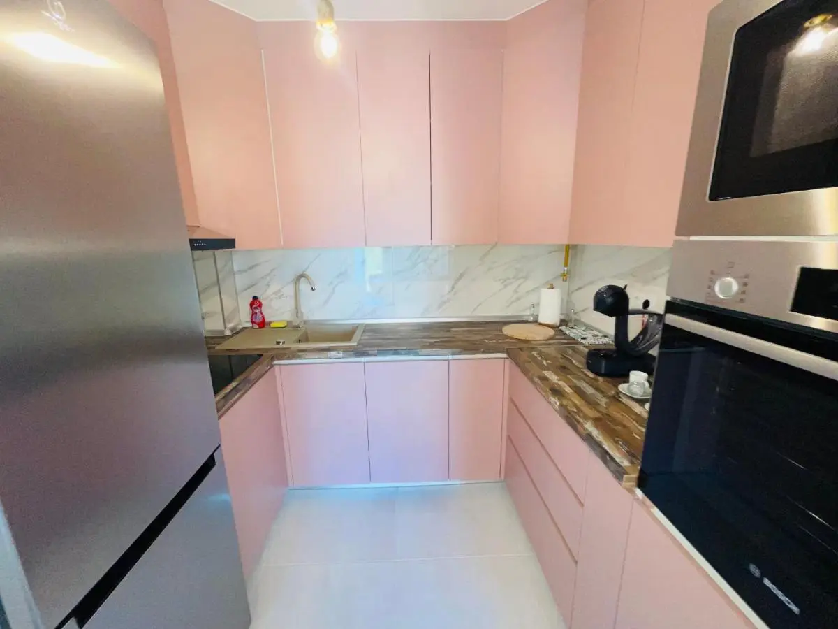 Apartment 7
