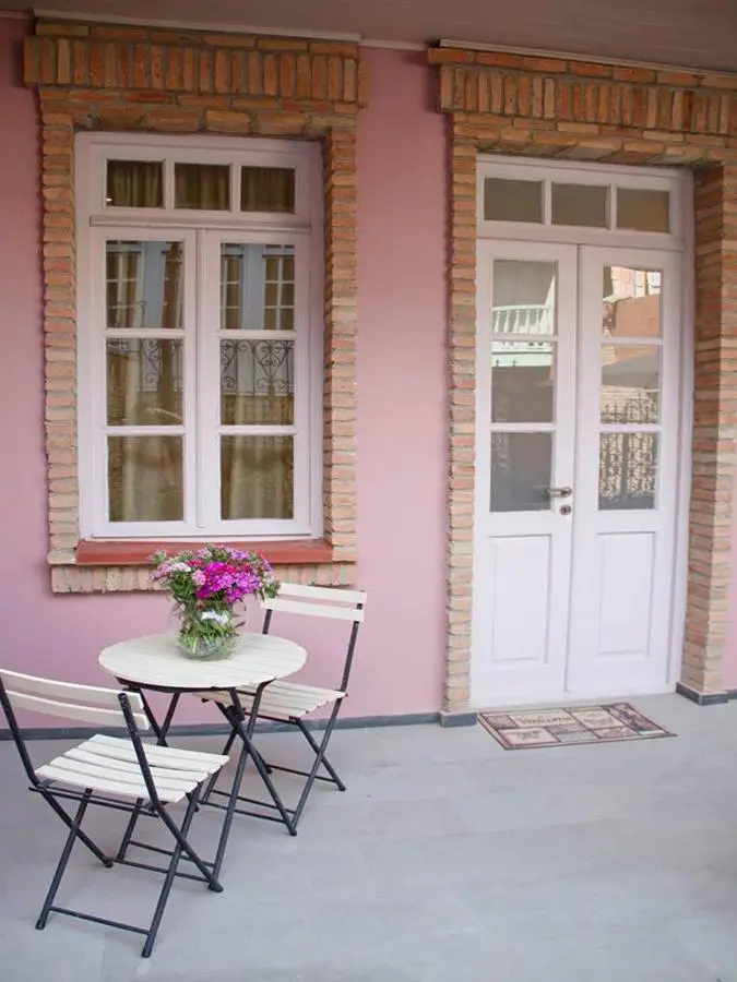 Apartment On Saadi Str Old Tbilisi