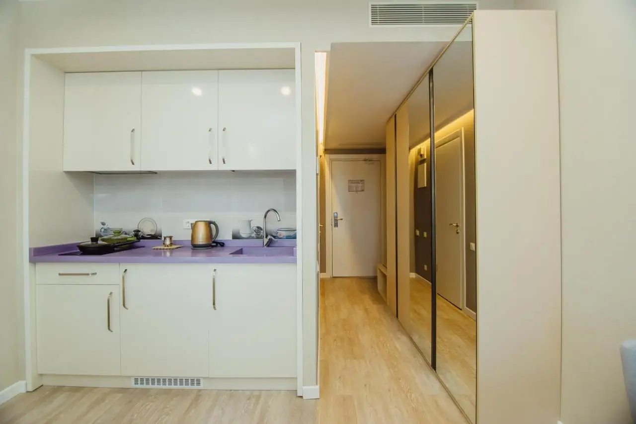 Your Sunshine Apartments in Alliance Palace