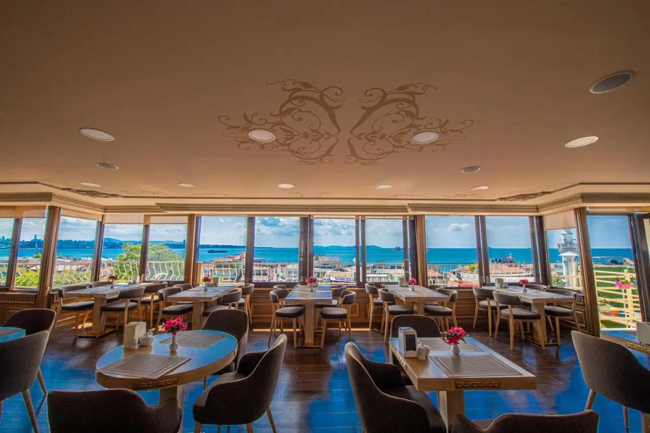 Kaftan Hotel