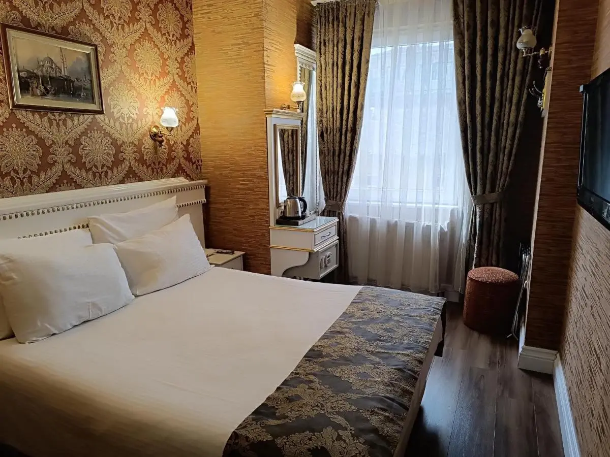 Golden Horn Hotel