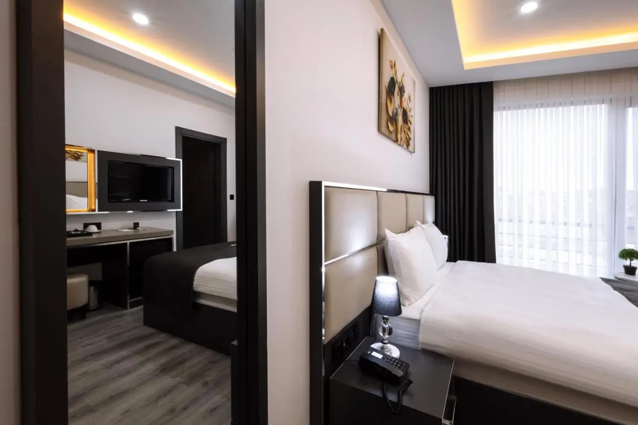 Meyzi Hotel