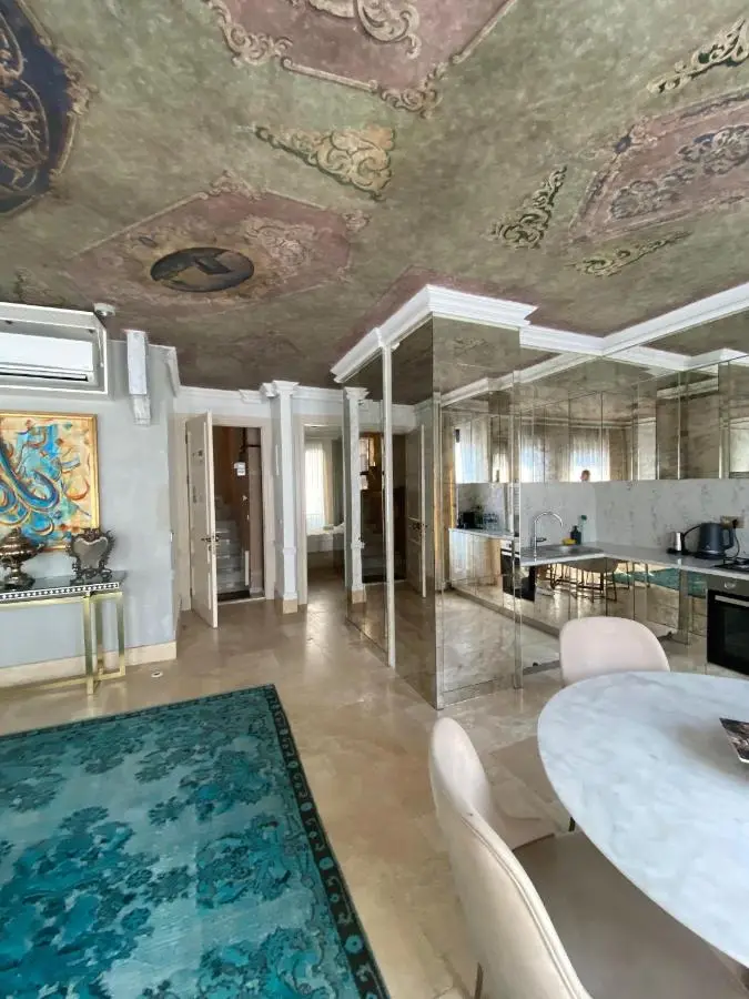 AB Residences -Cihangir Luxury Antique Apartment