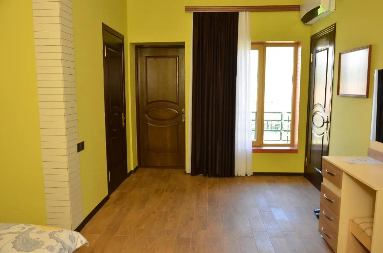 Sheki Panorama Guest House