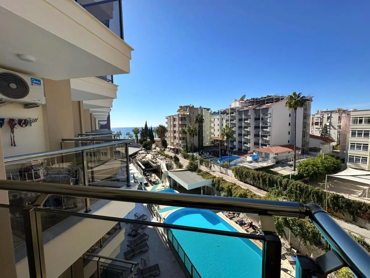 Monte Carlo Hotel