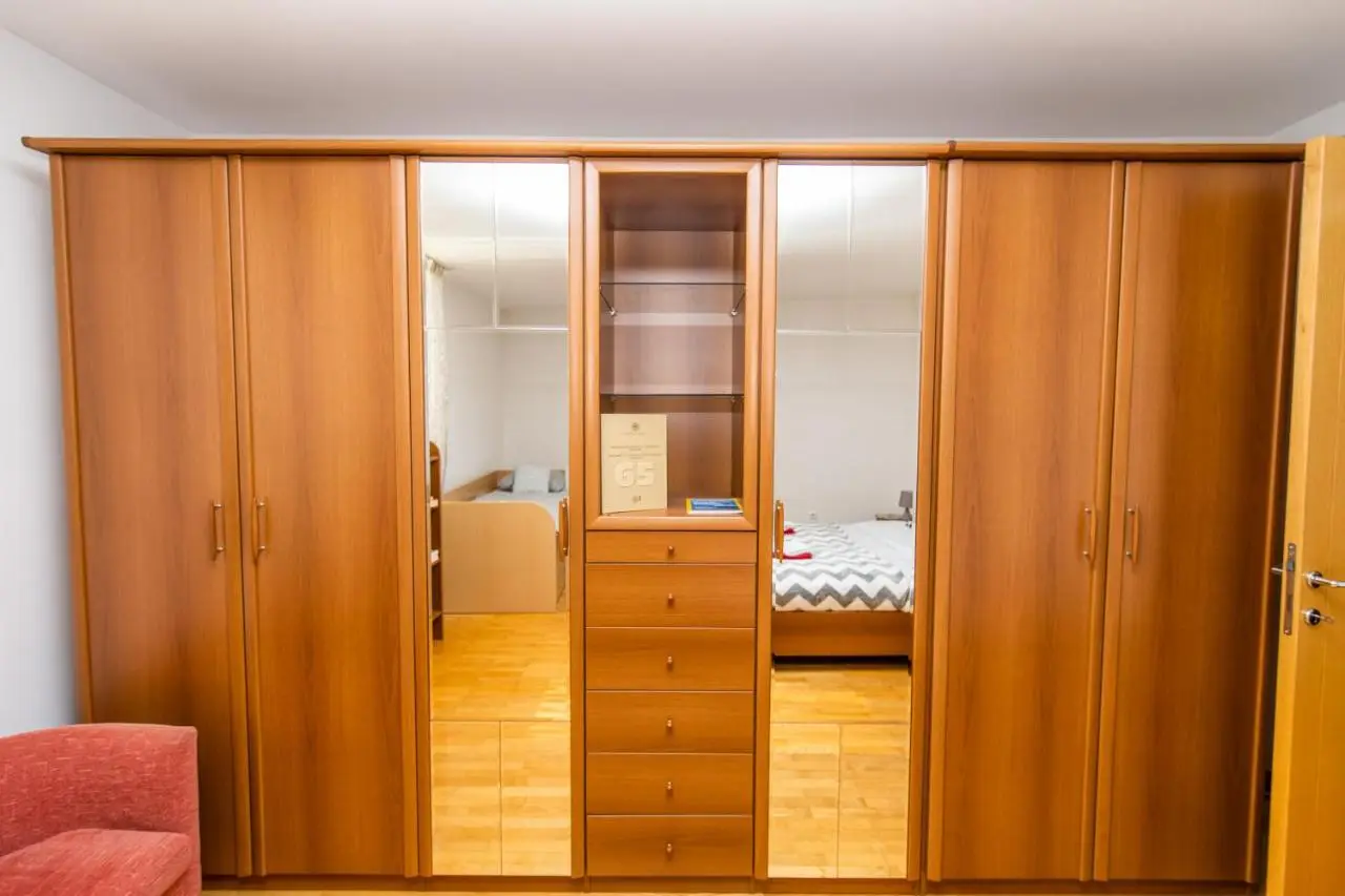 Modern 2BDR apartment in the center - FREE PARKING