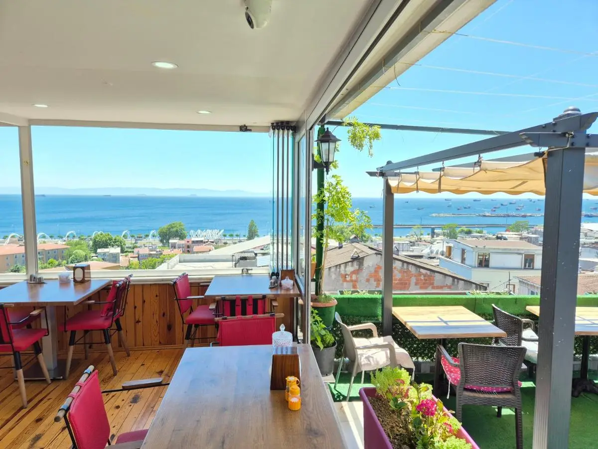 VERSECA HOTEL