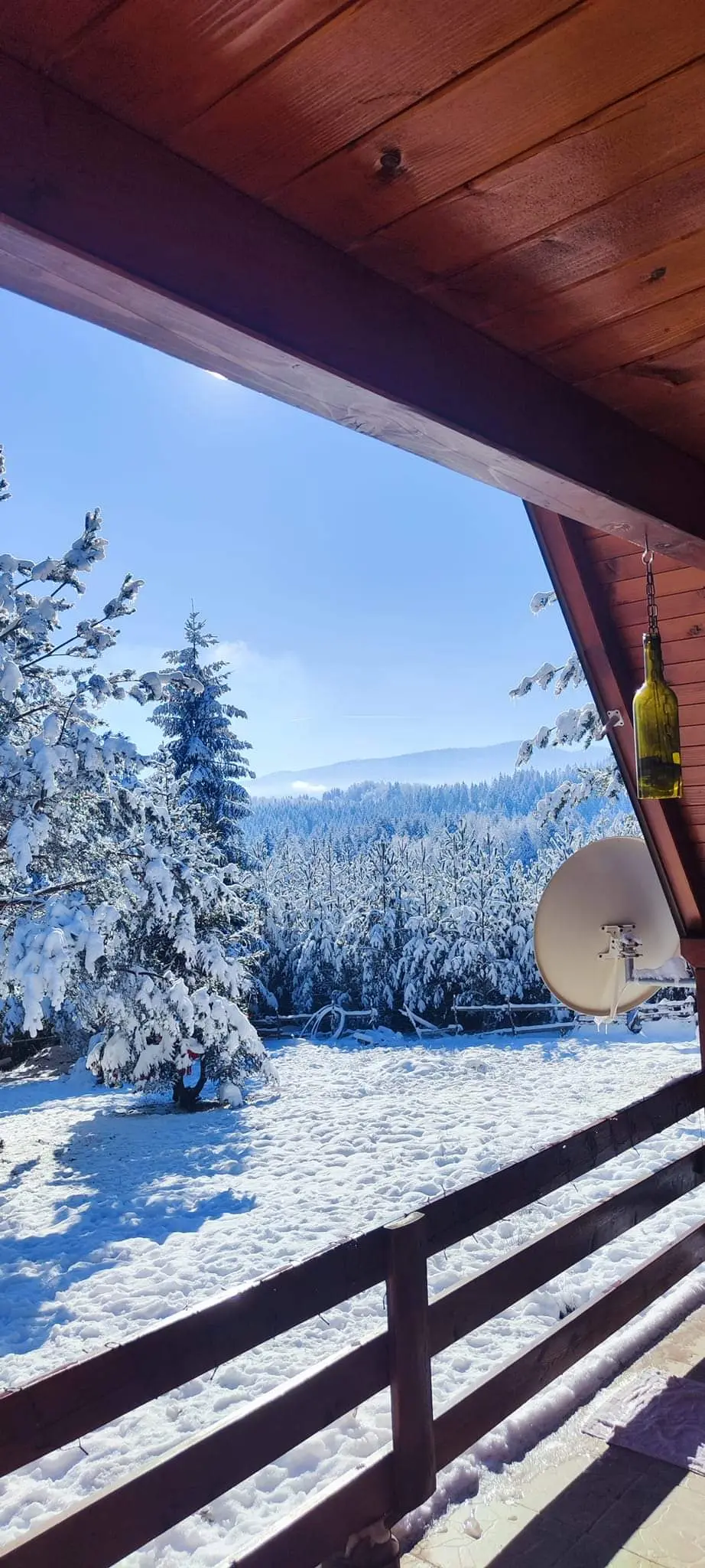 Cozy Forest Hut near Sarajevo with outdoor hot tub