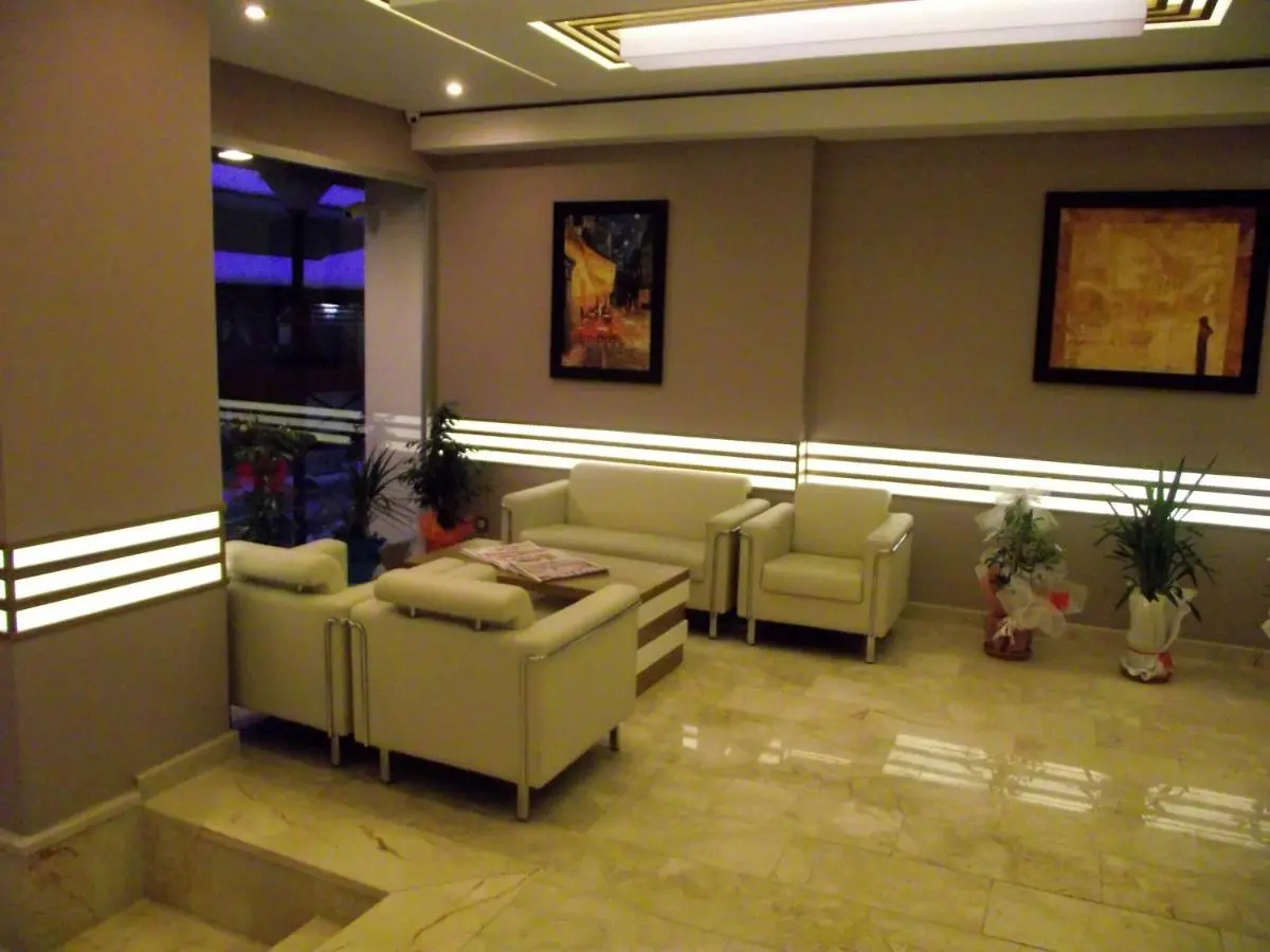 Hotel Almina Park