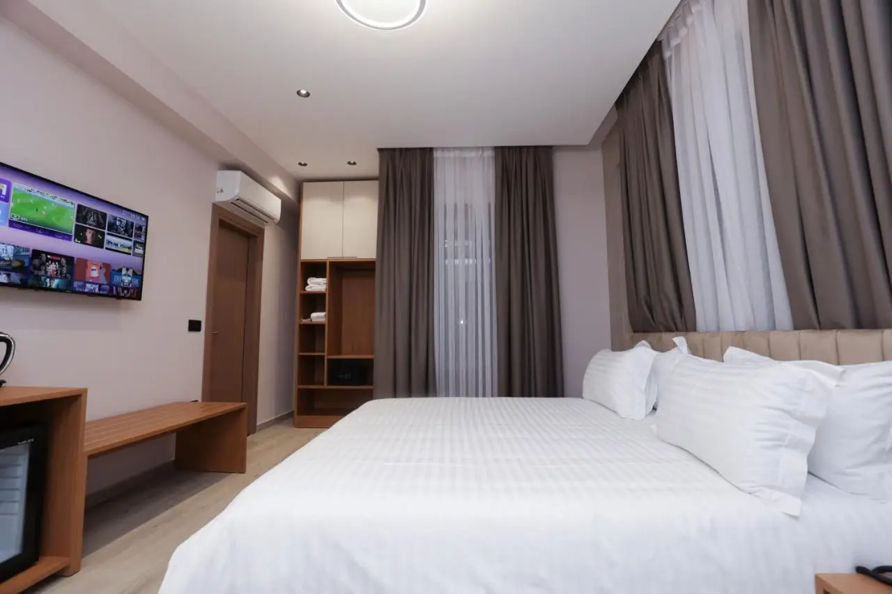 Resiidence Inn Hotel Tirana