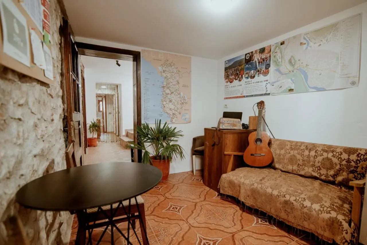 Berat Backpackers Hostel