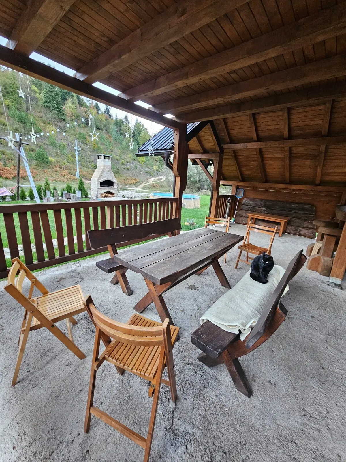 Mystery lodge
