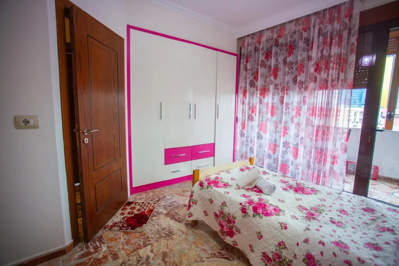 Klevi Apartment