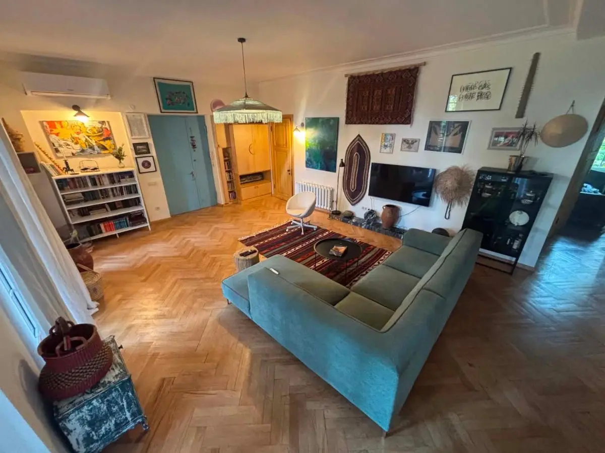 Artsy Apartment