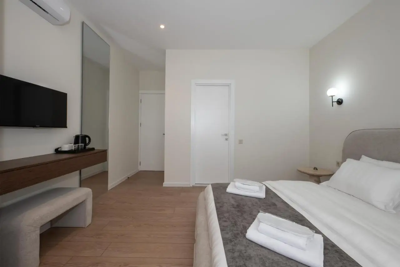 Terrace 17 by Doors