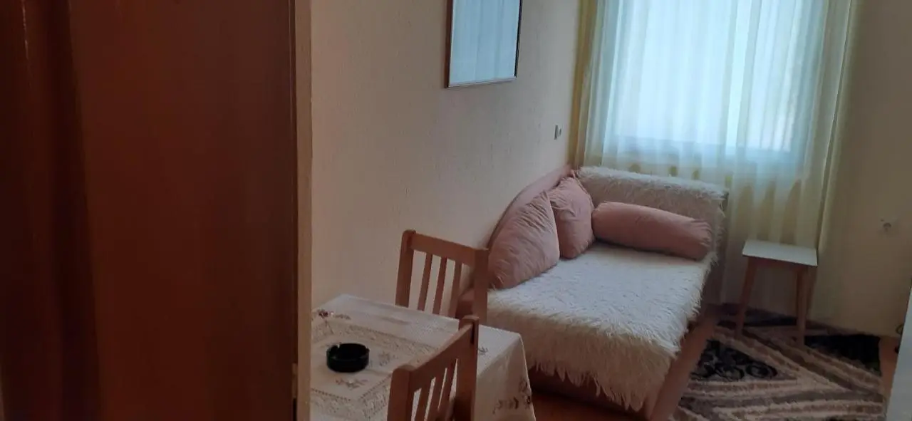 Smještaj na selu,porodica Gvozdenac