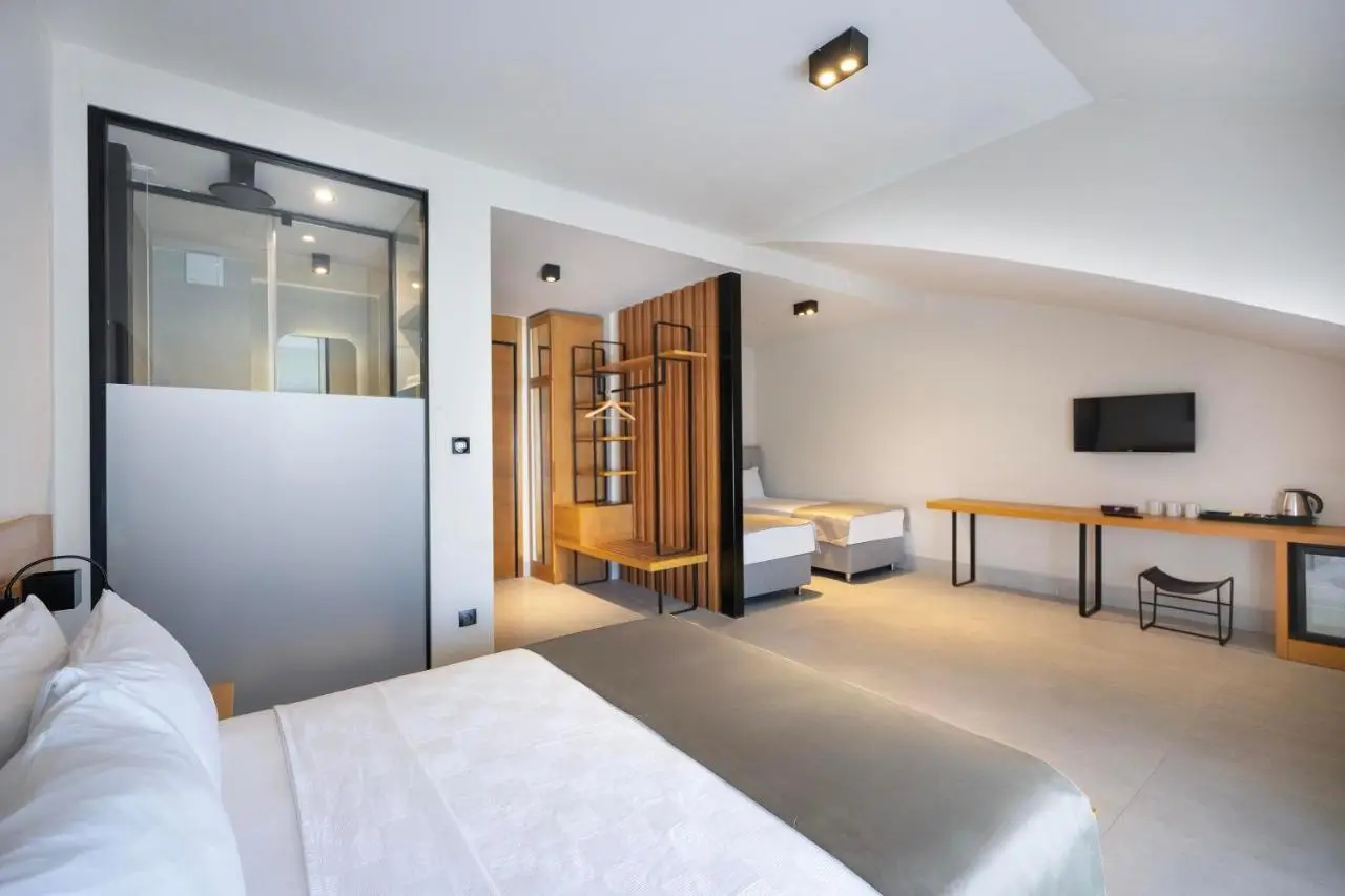 Lei Hotel