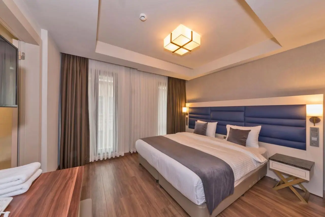 Golden Royal Hotel & SPA
