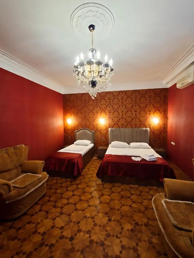 Versailles Boutigue Hotel - Baku, Nizami Street