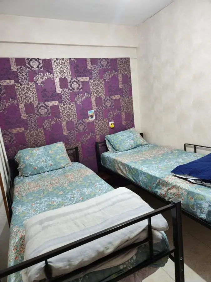 Hostel Violet