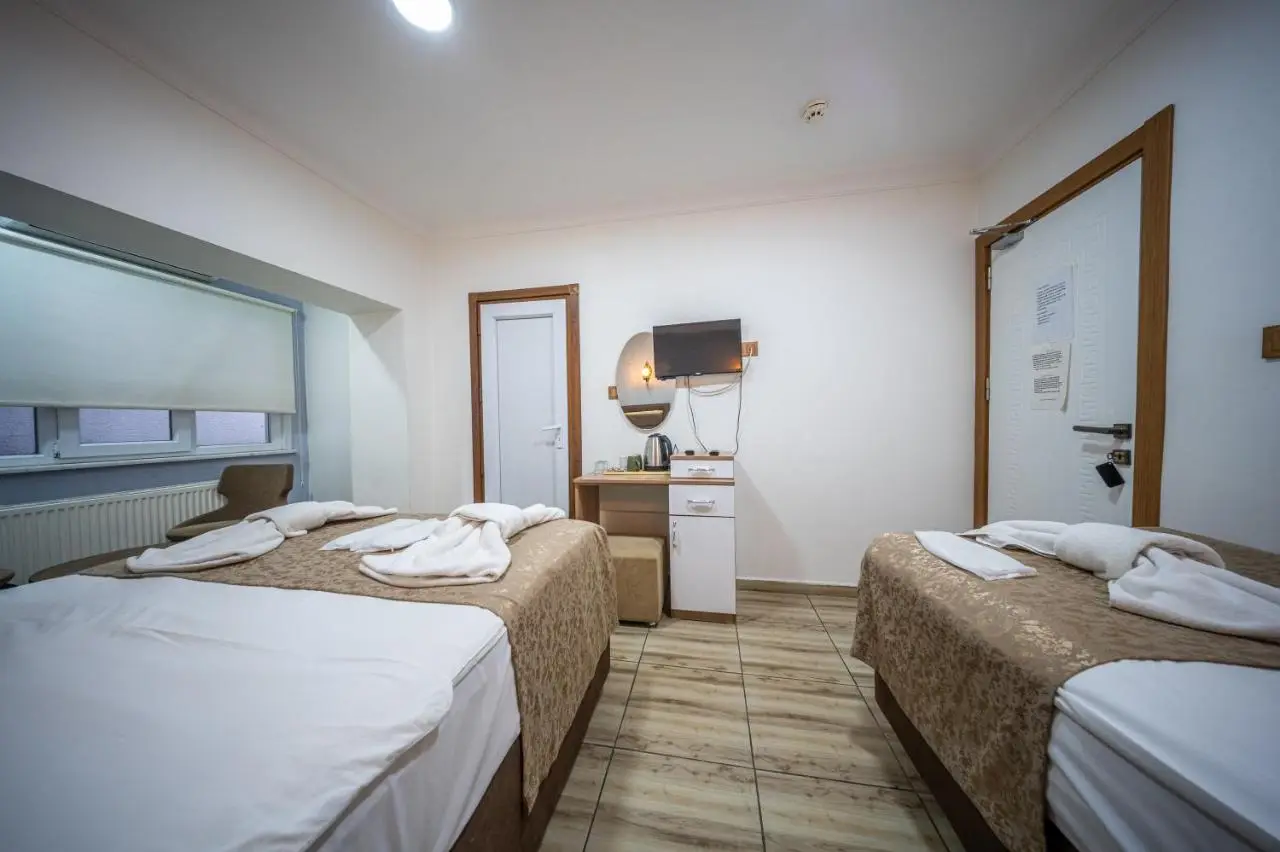 LAOS OTEL