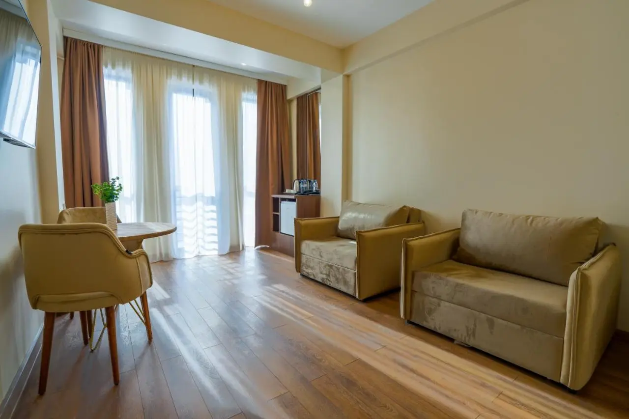 Hotel Tiflida
