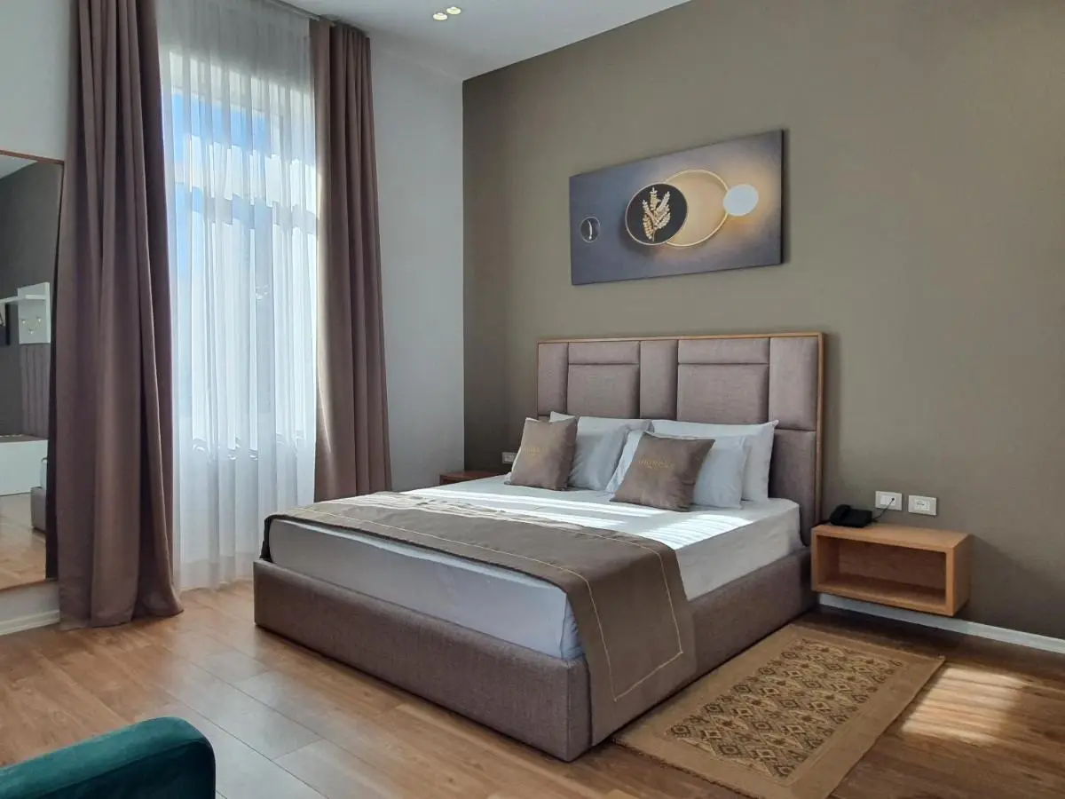 HEIRESS Hotel