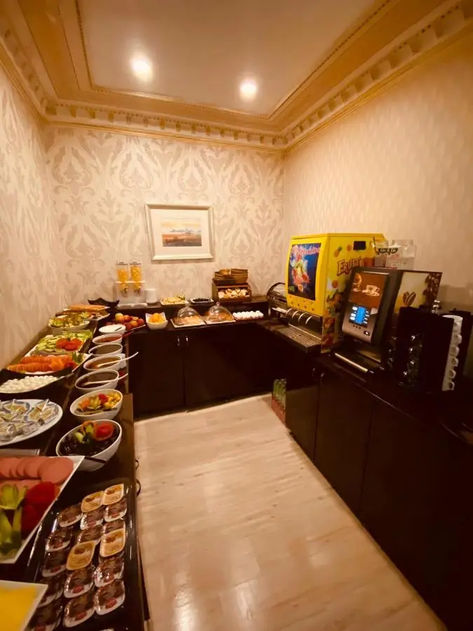 Adora Hotel