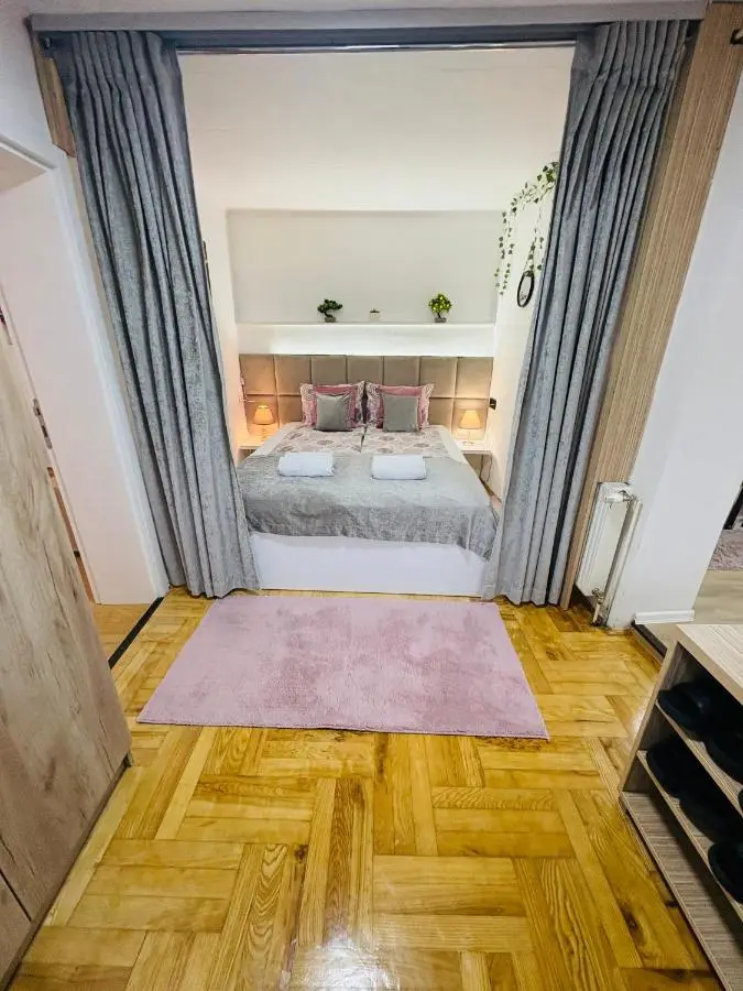 Apartment Irma free parking old town near Bascarsija