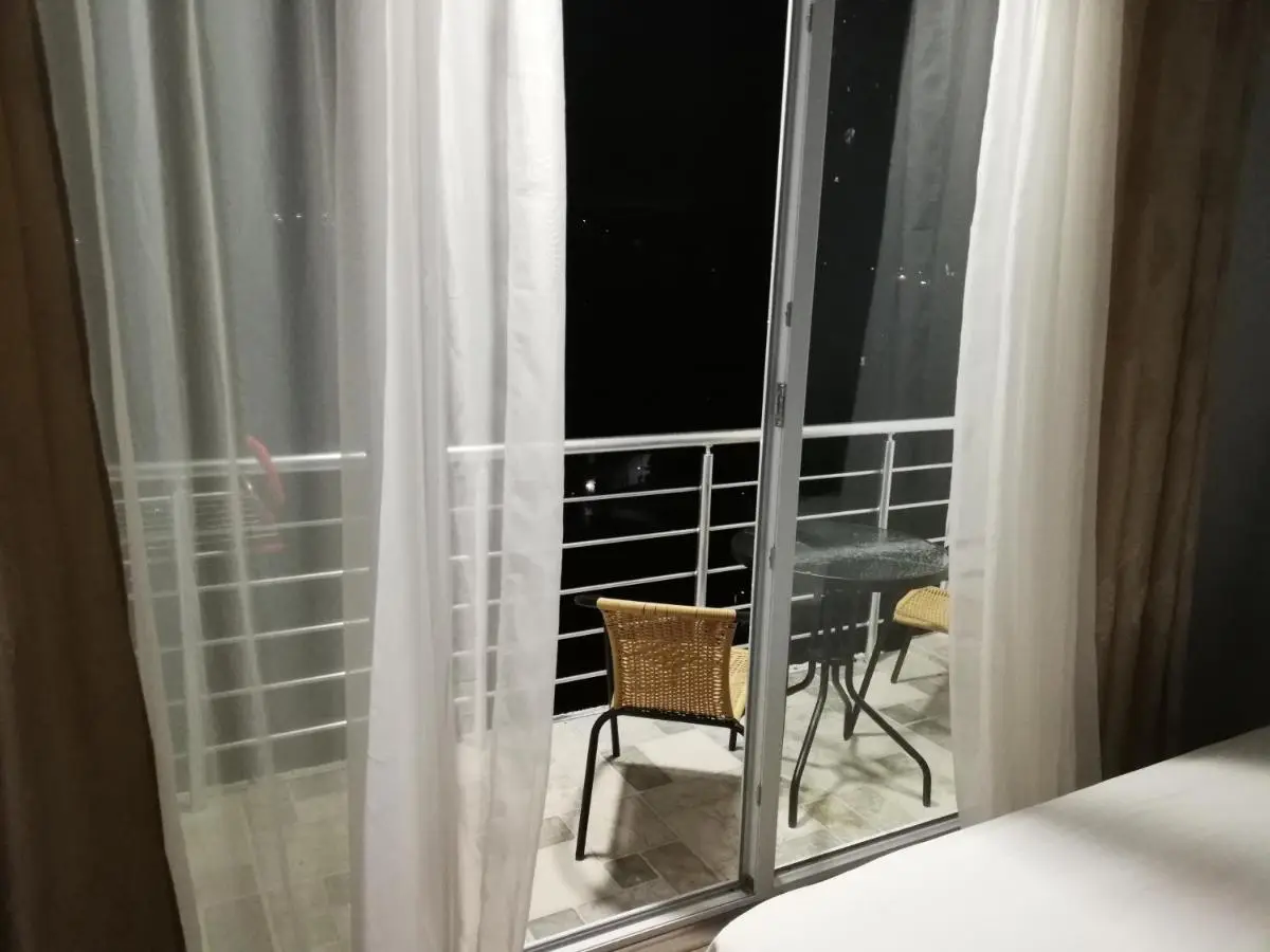 Albatross Kvariati Guest House