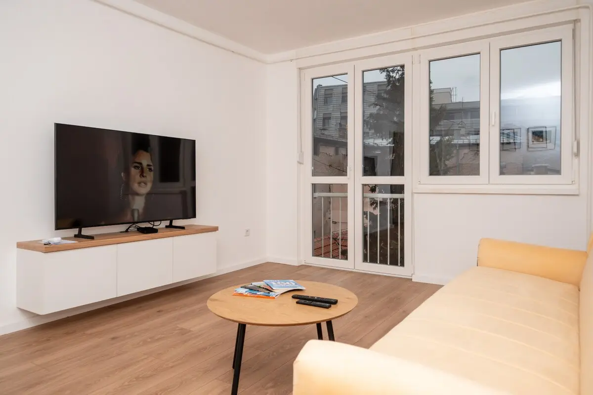 Exclusive Modern Riverside Suite