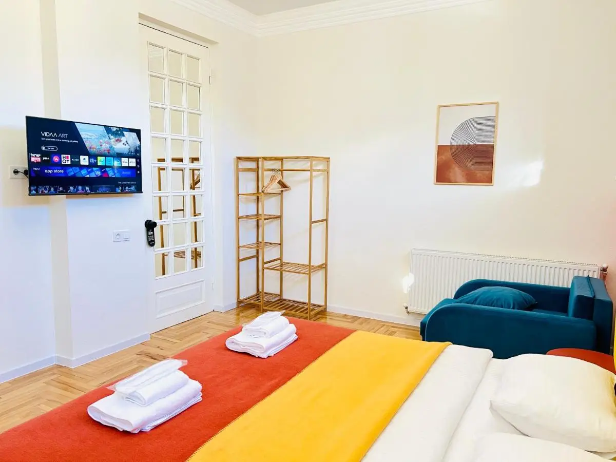 Pirosmani Boutique Aparthotel