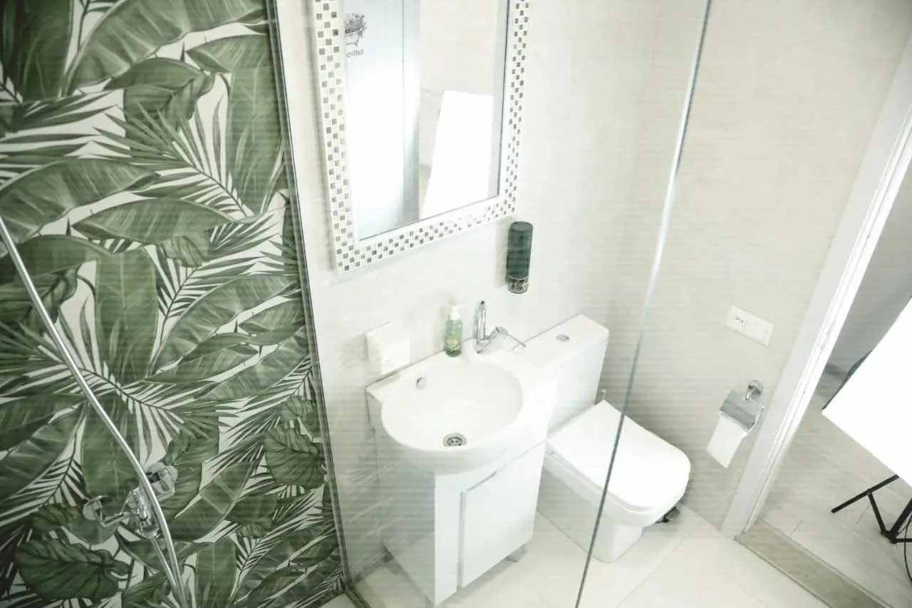 2-bedroom the entire apartment Very central Location 3 minutes walk to central square, Kolkha Fountain