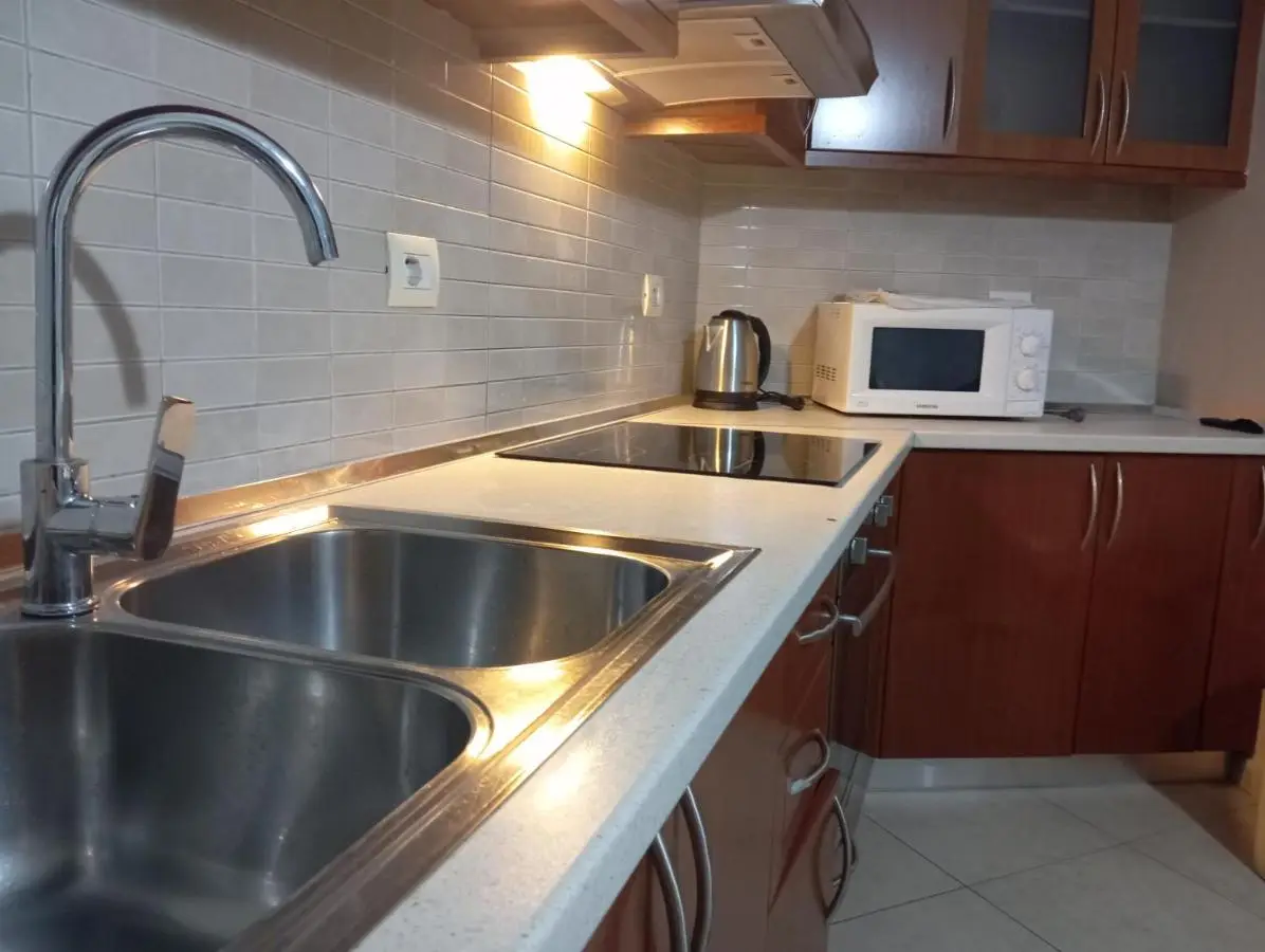 Turdiu center apart