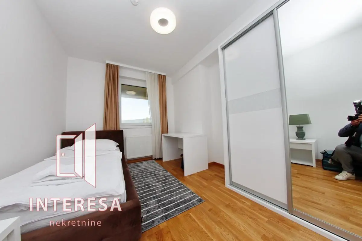 Panamera Apartments PRIVATE