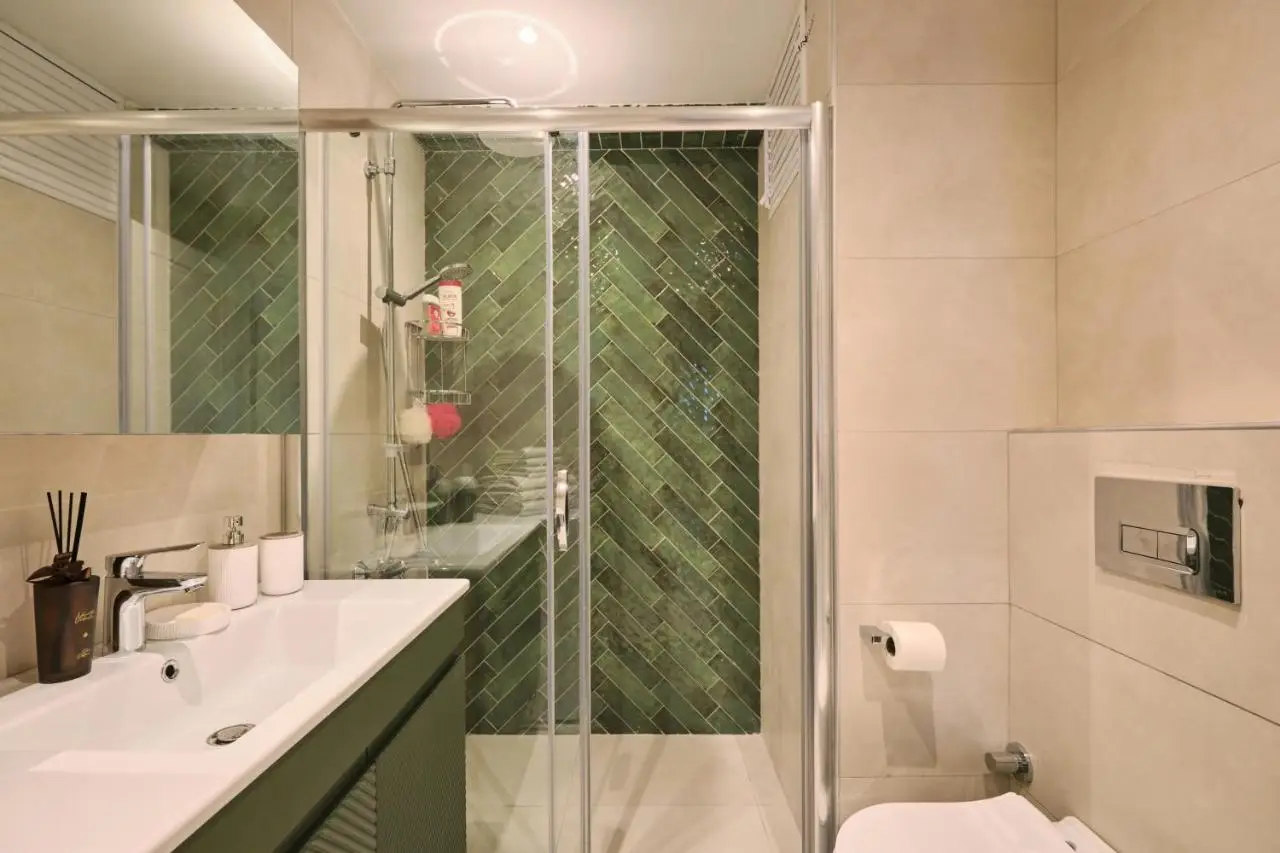 BSY's Stylish 1BR,2BR ,3BR Apartments in Brand New Building
