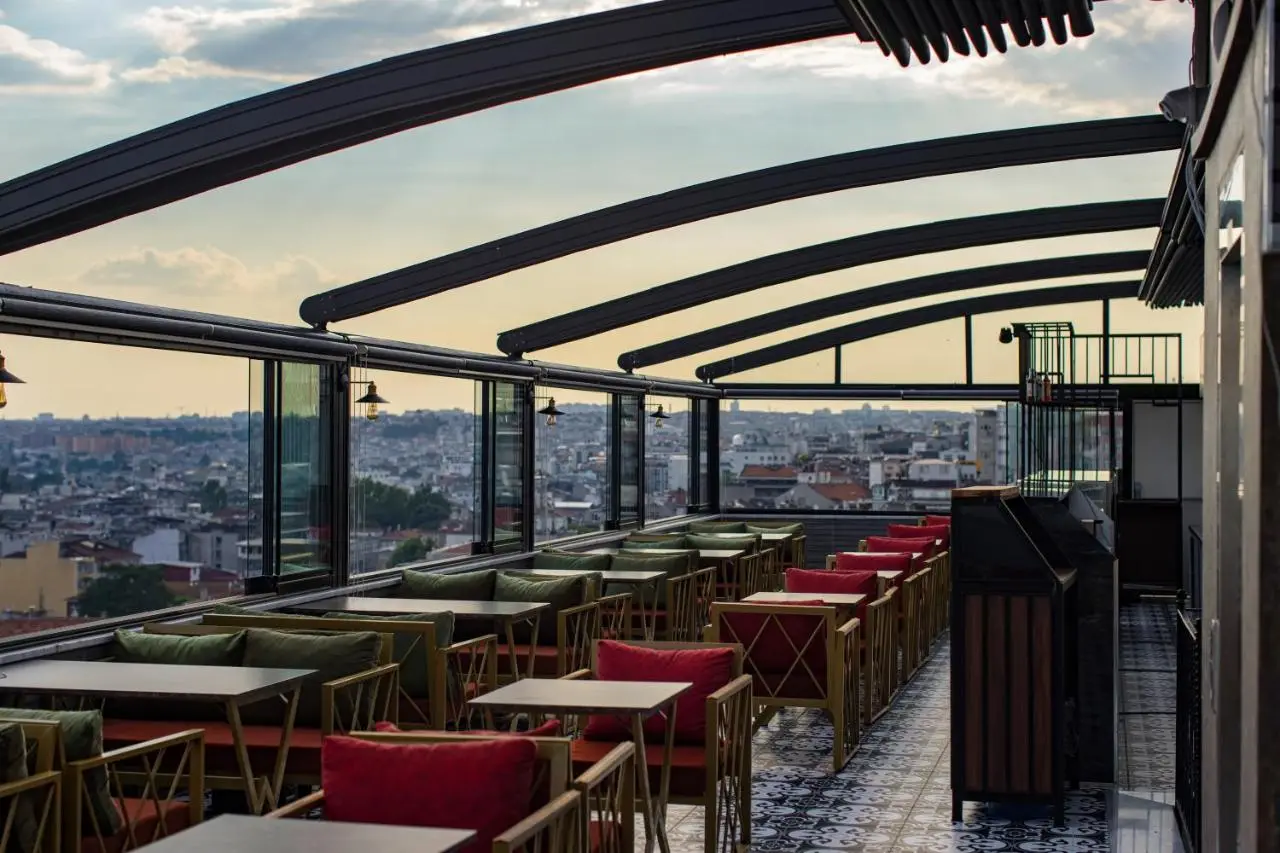 Grand Balyan Hotel & Restaurant