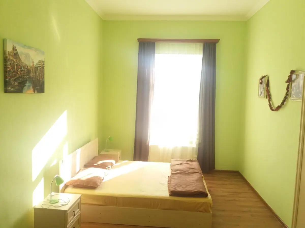Vakhtang Gorgasali apartment