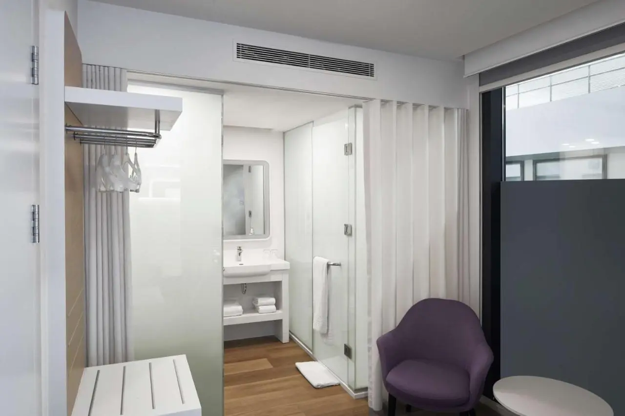 YOTELAIR Istanbul Airport, Duty free - International Transit area