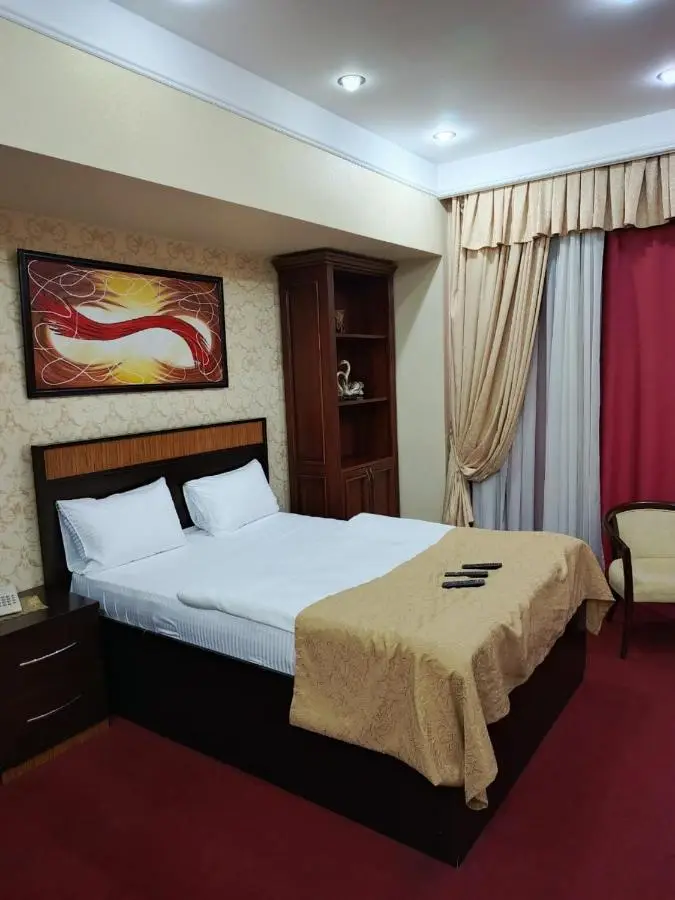 Alp Inn Hotel