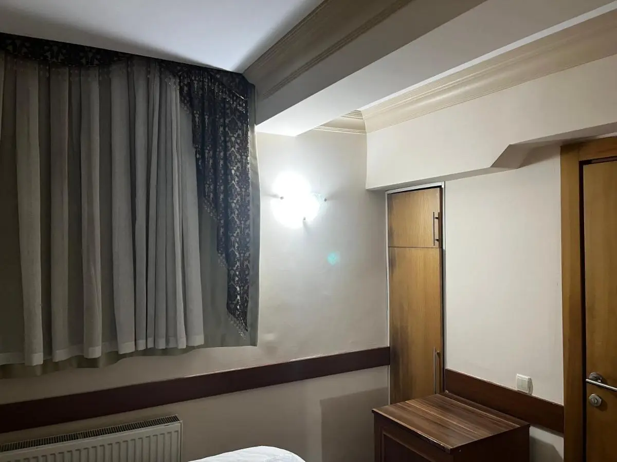Grand Peninsula Hotel