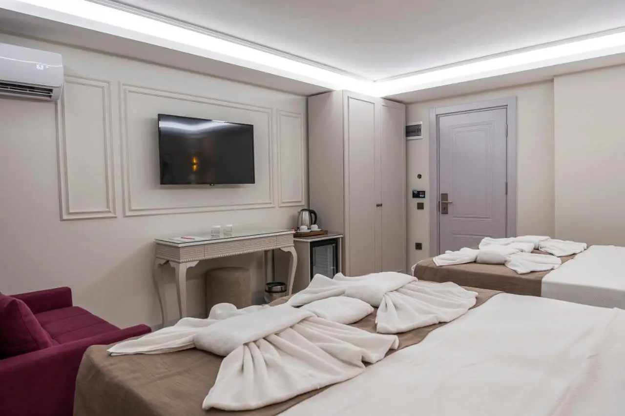 Pera Luna Premium Hotel
