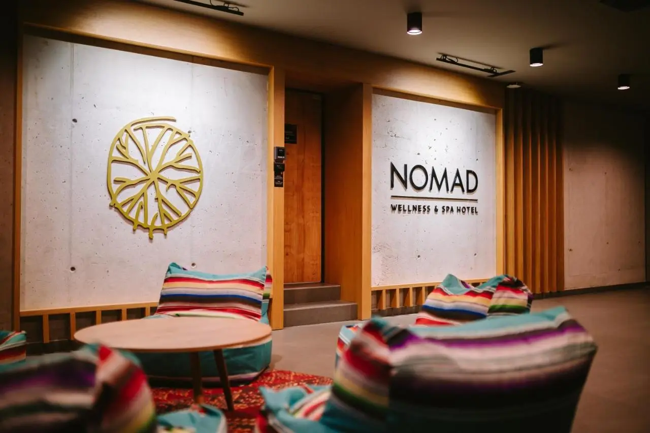 Hotel Nomad