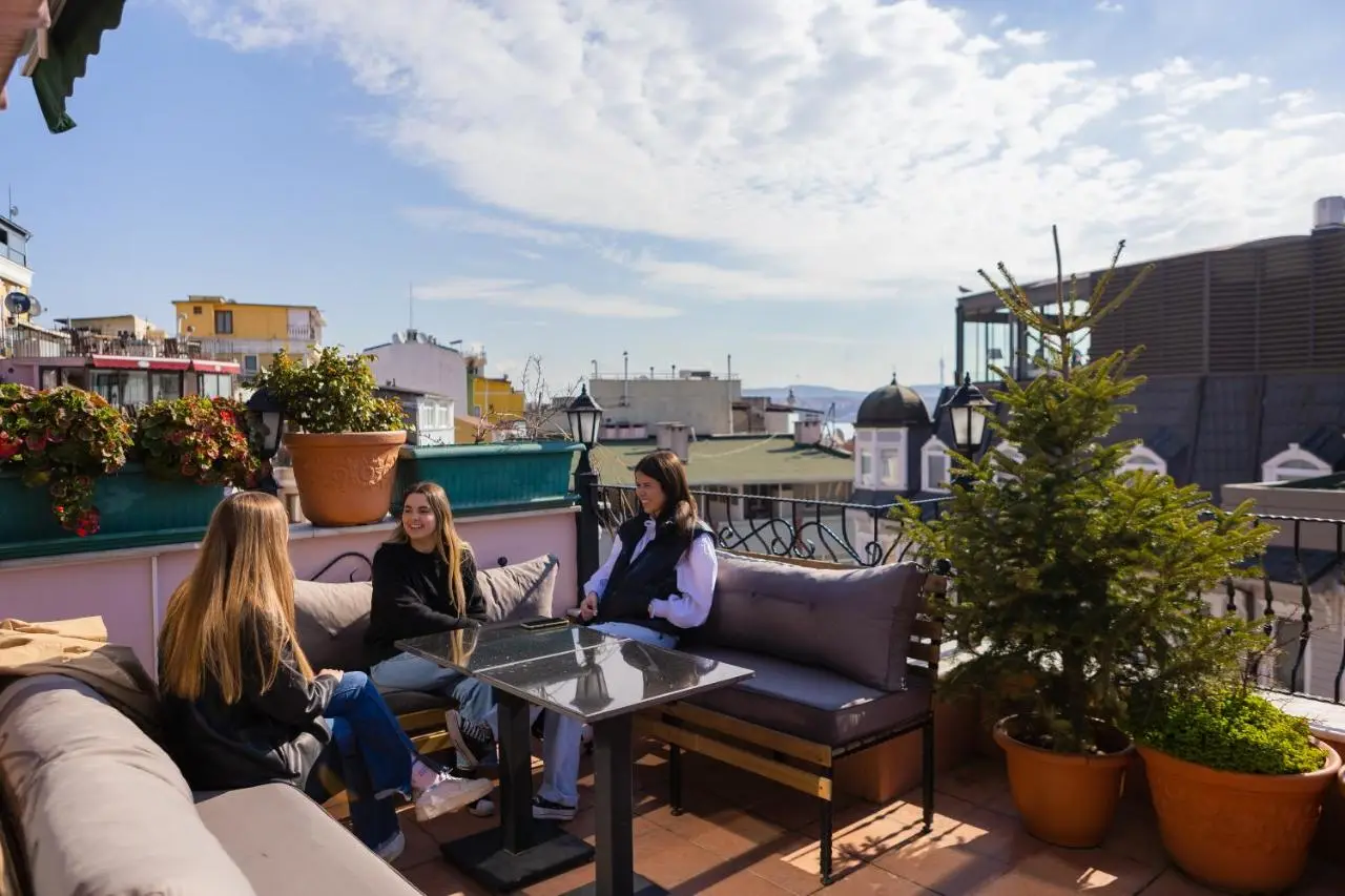 Agora Guesthouse