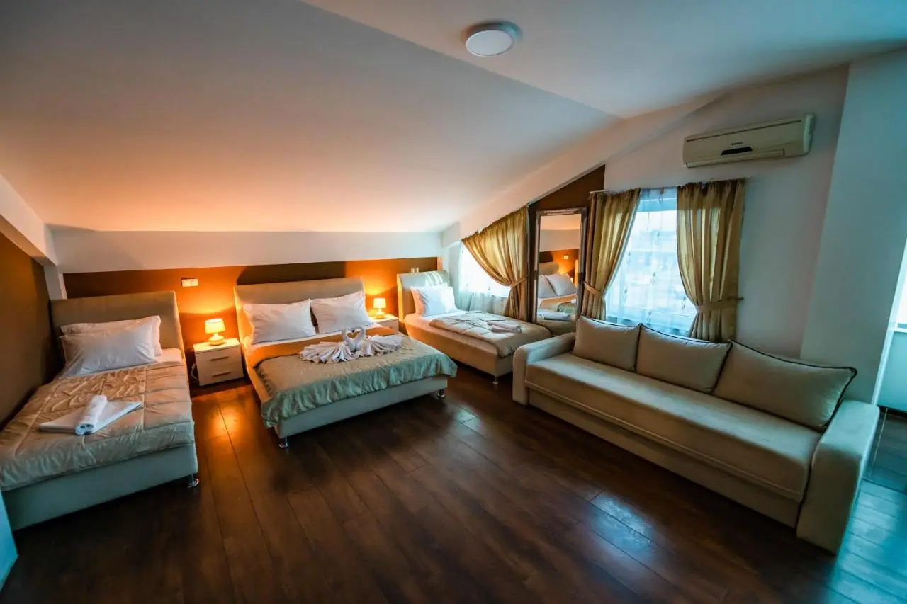 Hotel Oasis