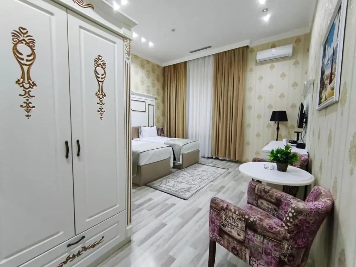 Nizami White Hotel City
